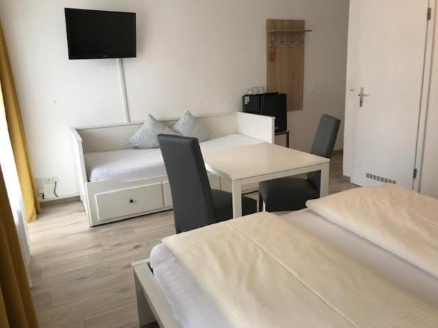 Abendruhe Hotel - Kontaktloser Check In Oberhaching Εξωτερικό φωτογραφία