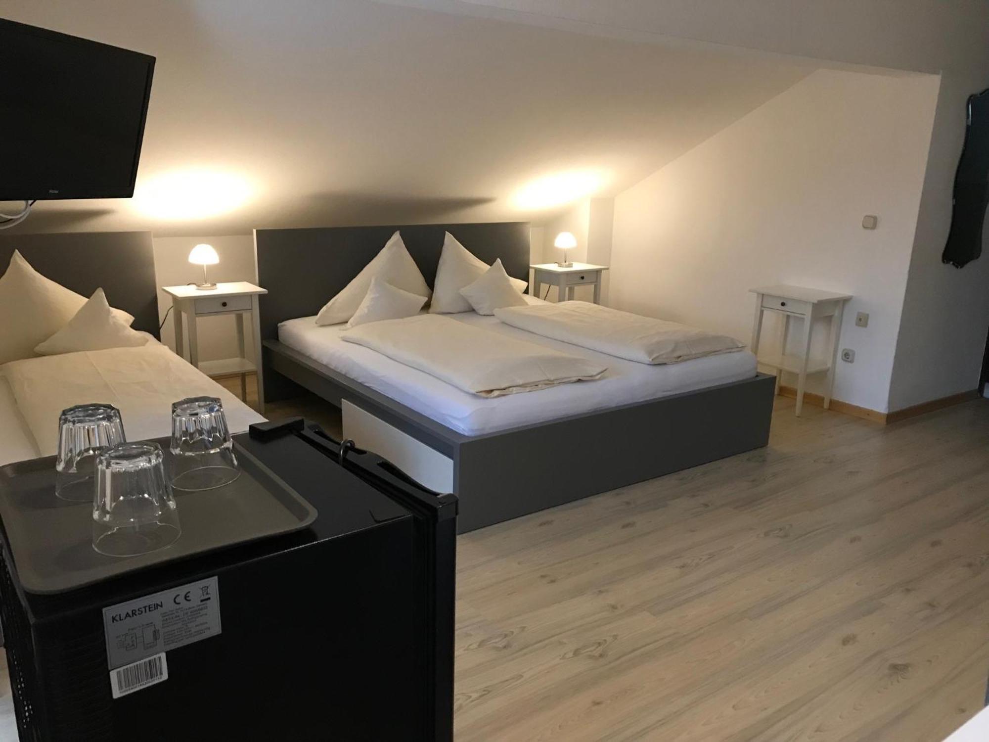 Abendruhe Hotel - Kontaktloser Check In Oberhaching Εξωτερικό φωτογραφία