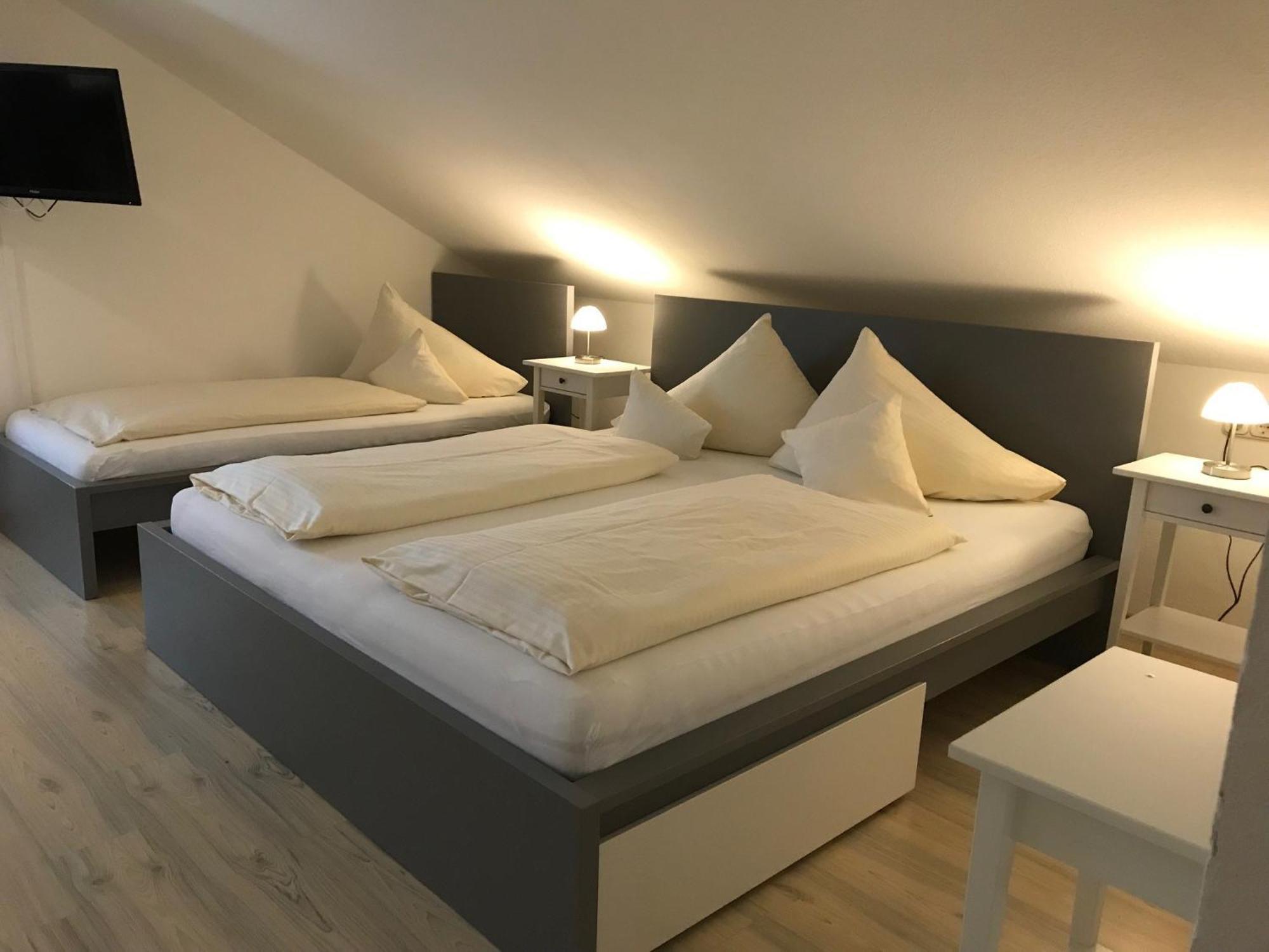 Abendruhe Hotel - Kontaktloser Check In Oberhaching Εξωτερικό φωτογραφία