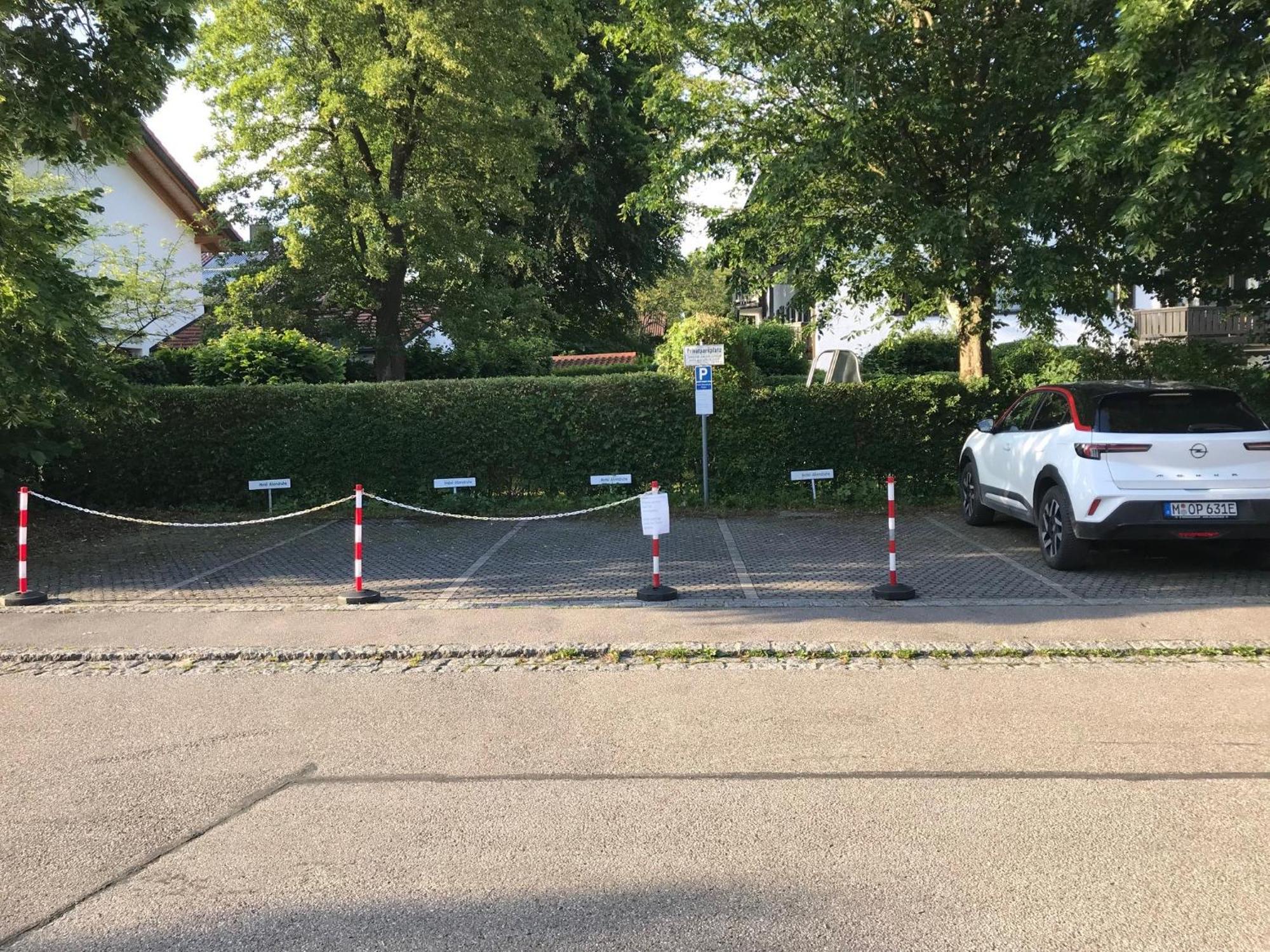 Abendruhe Hotel - Kontaktloser Check In Oberhaching Εξωτερικό φωτογραφία